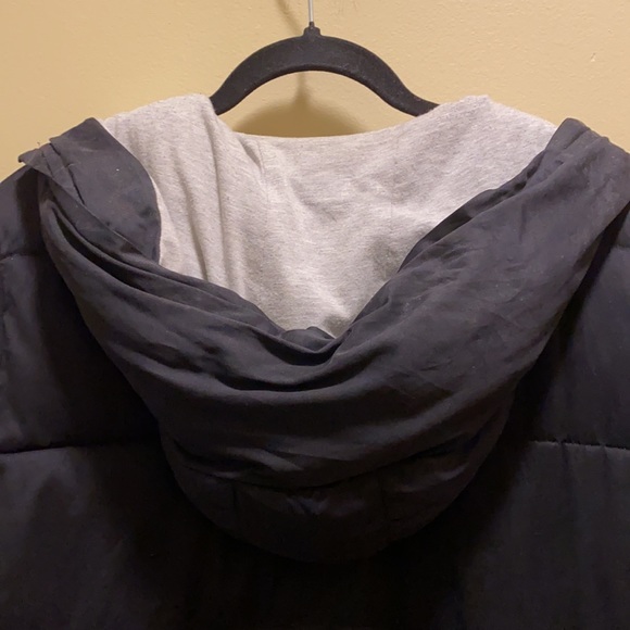 FOREVER 21 BLACK PUFFER COAT - Picture 8 of 12